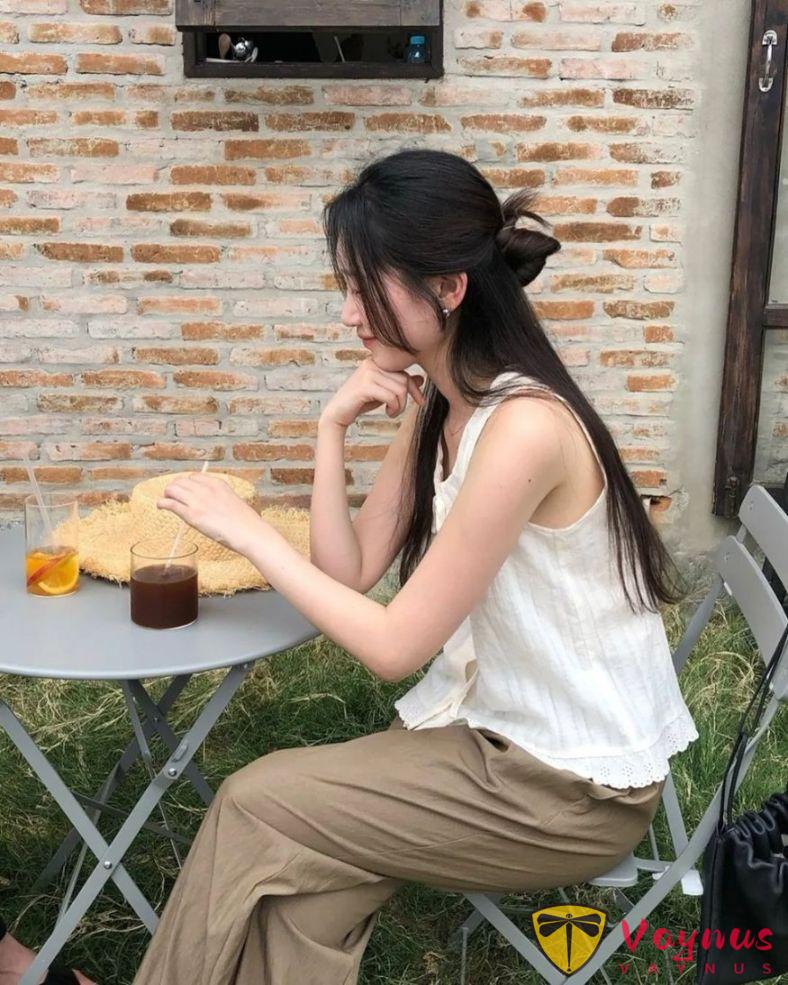 咖色系淡颜系穿搭