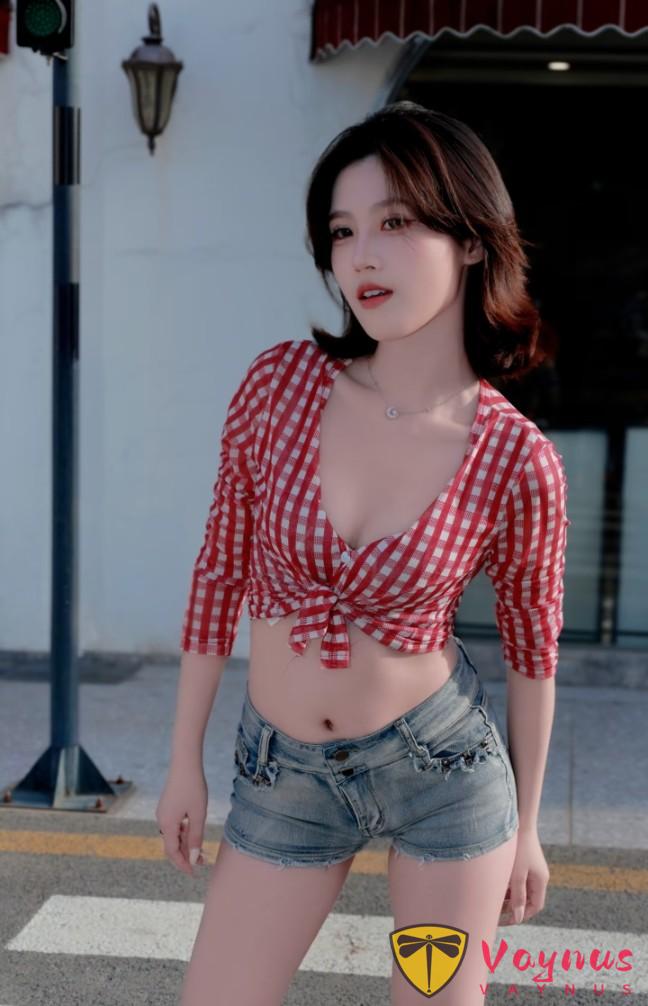 牛仔辣妹，高级性感写真！9个动作，自信大方秀身材，拍出大长腿