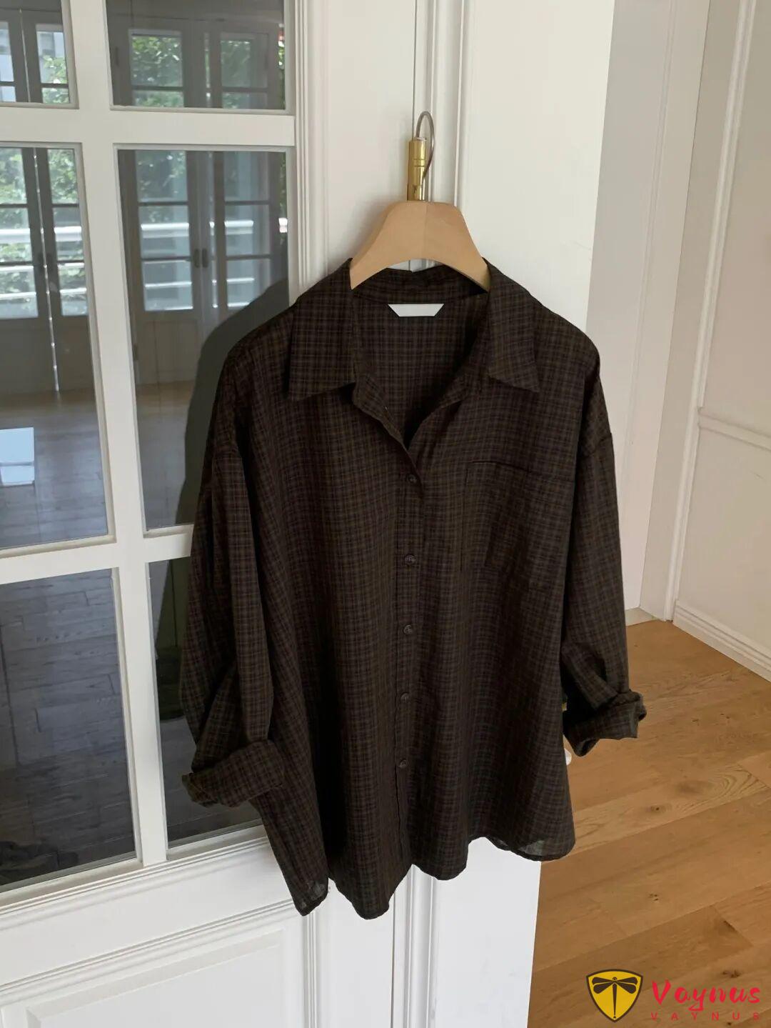 深咖色格子衬衫怎么搭