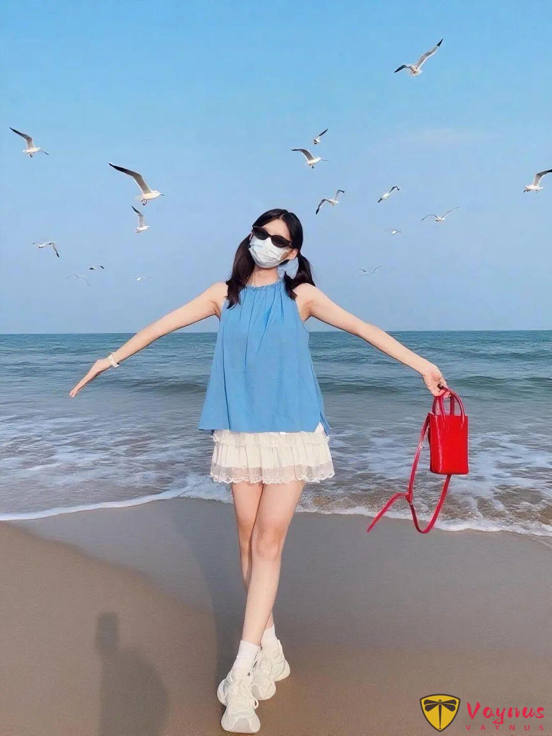 晴天海滩9个经典动作，拍出度假氛围，松弛又快乐，朋友圈点赞到爆
