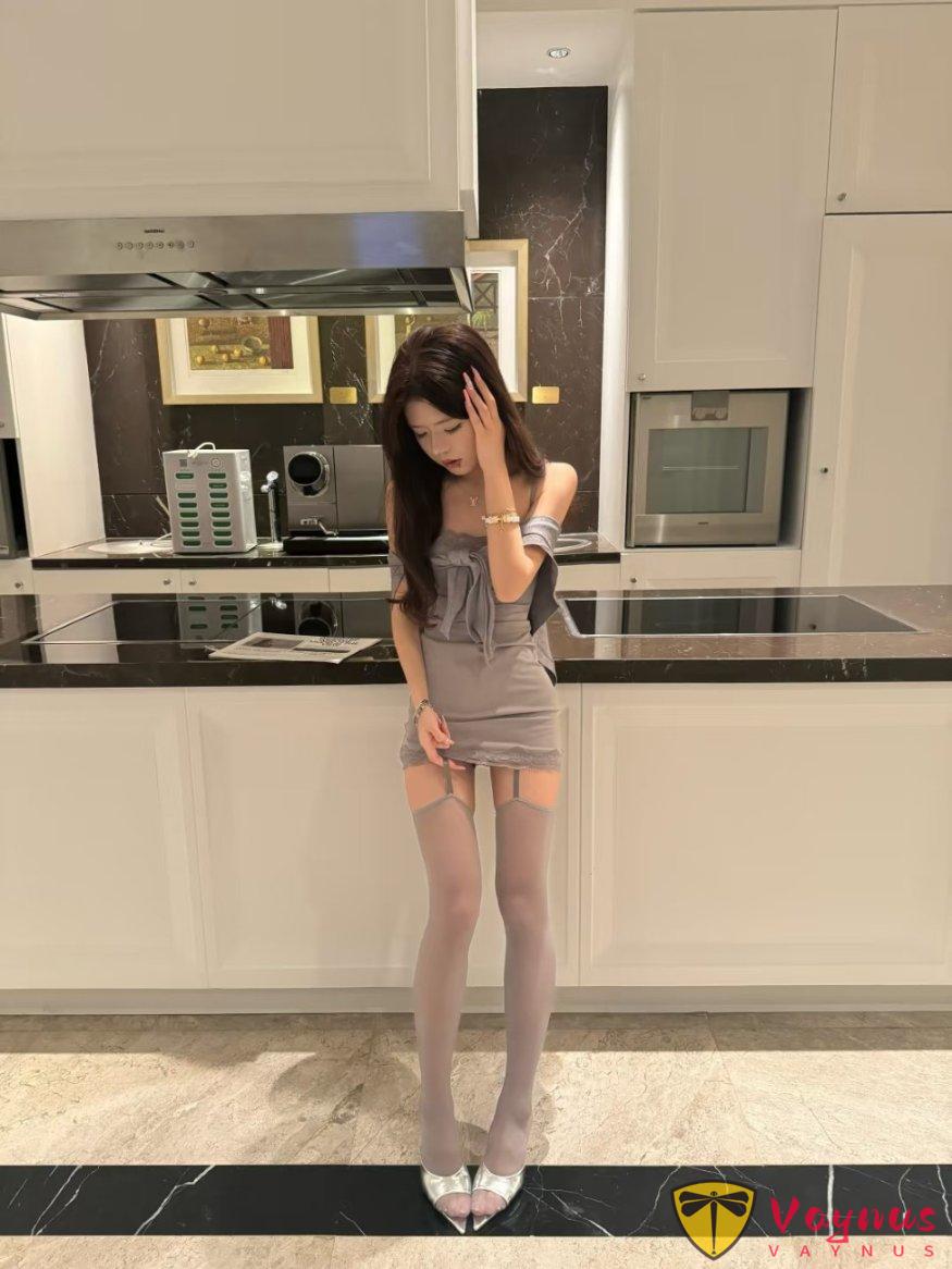 9個純欲感拍照姿勢，又純又撩，居家也能拍出高階性感風