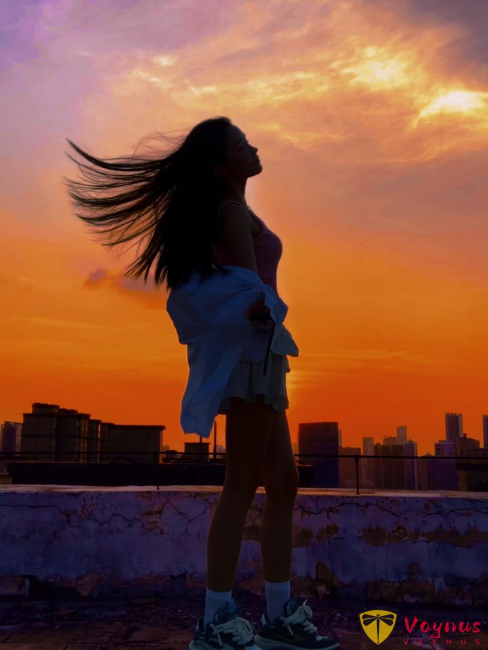 绝美落日剪影,8个夕阳拍照姿势,把温柔和浪漫焊在身上!