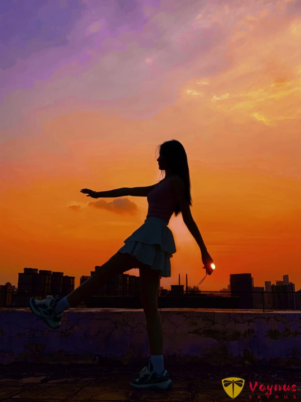 绝美落日剪影,8个夕阳拍照姿势,把温柔和浪漫焊在身上!