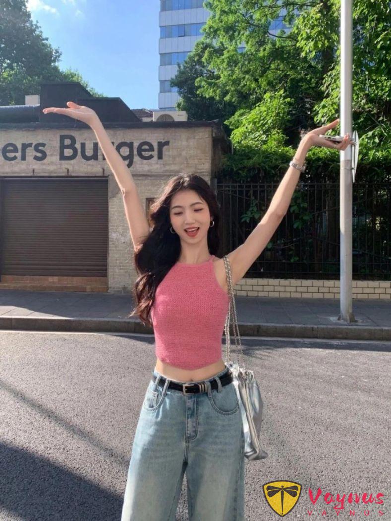 牛仔褲拍照，9個簡約拍照姿勢讓你輕鬆美麗出鏡