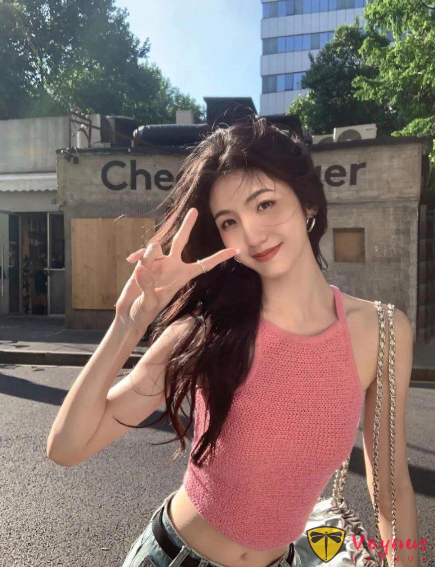 牛仔褲拍照，9個簡約拍照姿勢讓你輕鬆美麗出鏡