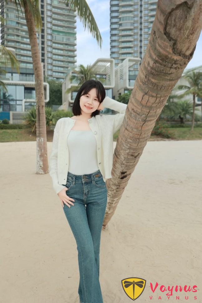 海邊牛仔褲拍照，9個姿勢動作，溫柔氣質狠狠拿捏，顯高又顯瘦