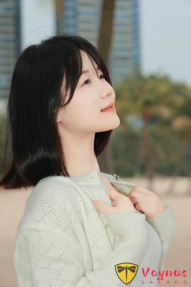 海邊牛仔褲拍照，9個姿勢動作，溫柔氣質狠狠拿捏，顯高又顯瘦