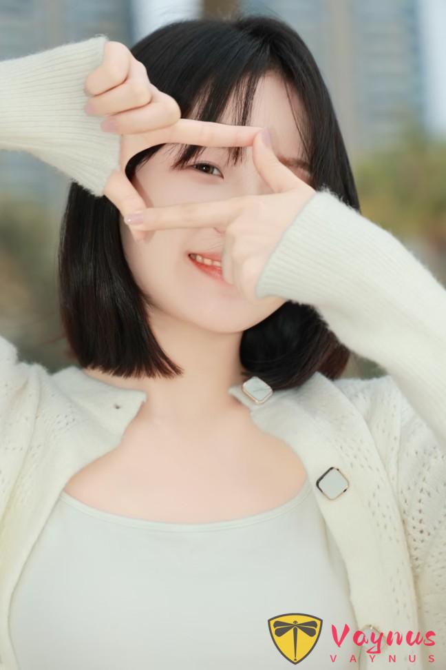 海邊牛仔褲拍照，9個姿勢動作，溫柔氣質狠狠拿捏，顯高又顯瘦