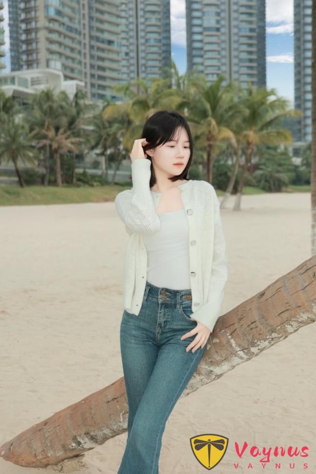 海邊牛仔褲拍照，9個姿勢動作，溫柔氣質狠狠拿捏，顯高又顯瘦