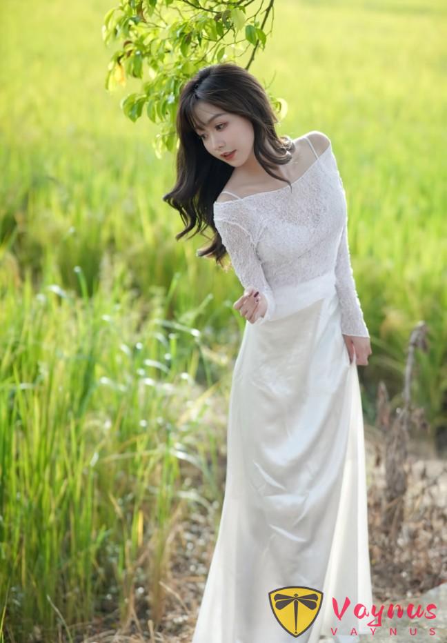 美到失语！清冷感「法式田园风」，9个拍照姿势，强烈建议收藏