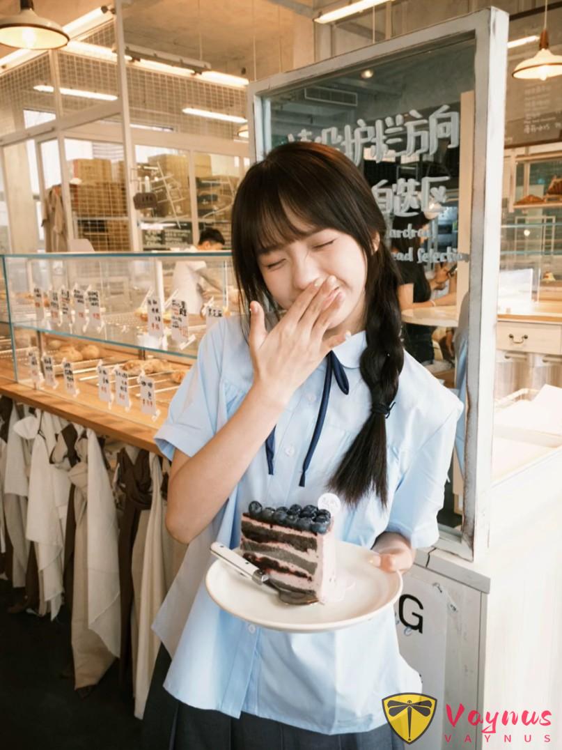 日常感適合逛街探店的姿勢，學會後拍照簡直和呼吸一樣簡單，誰拍誰好看！