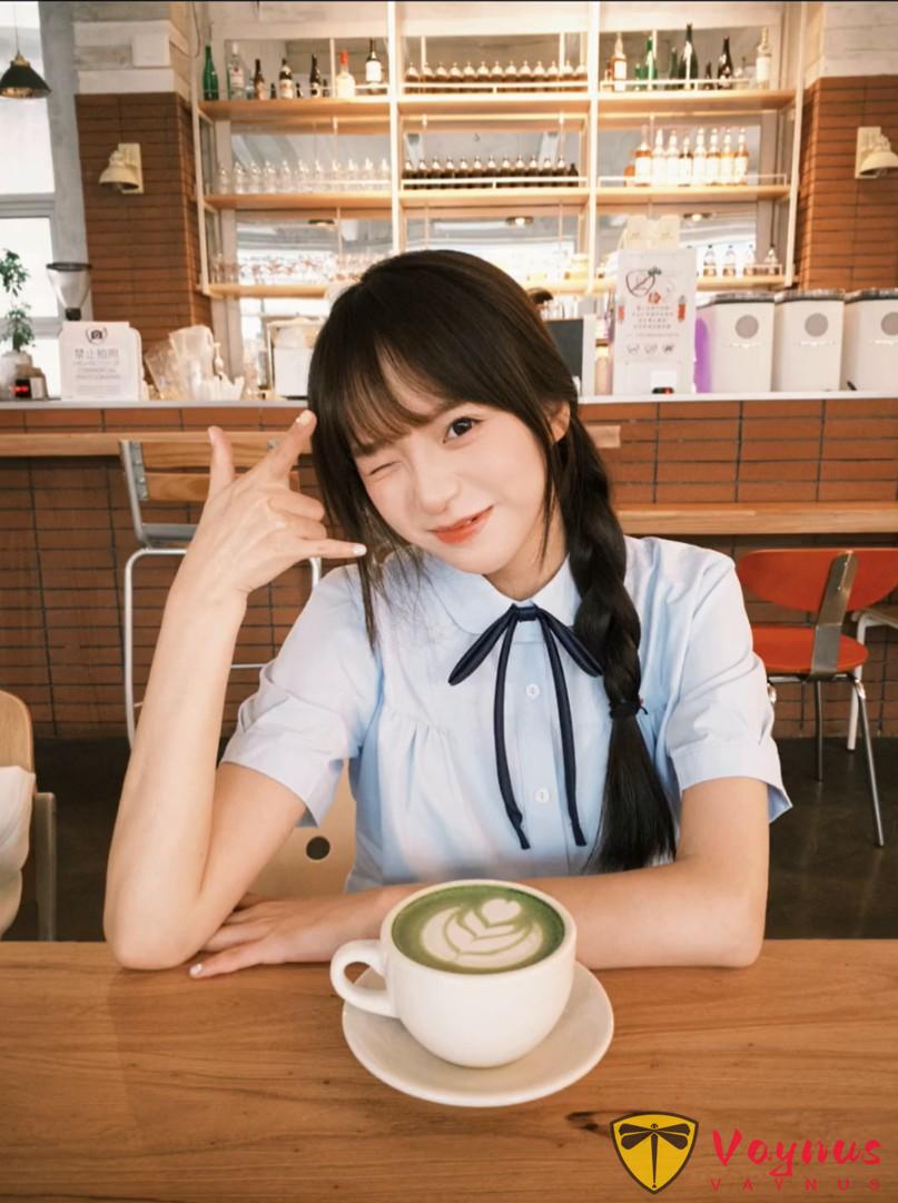日常感適合逛街探店的姿勢，學會後拍照簡直和呼吸一樣簡單，誰拍誰好看！