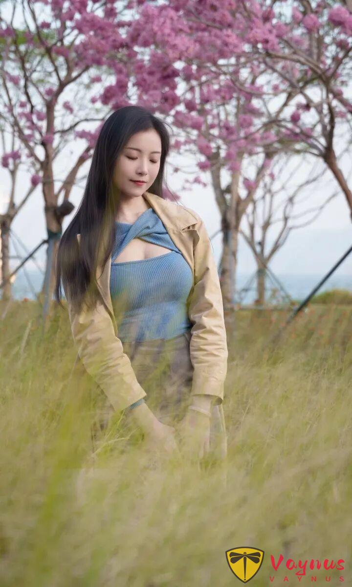 風衣配短裙,9個拍照姿勢,顯瘦顯高秀長腿,性感撩人超有氛圍