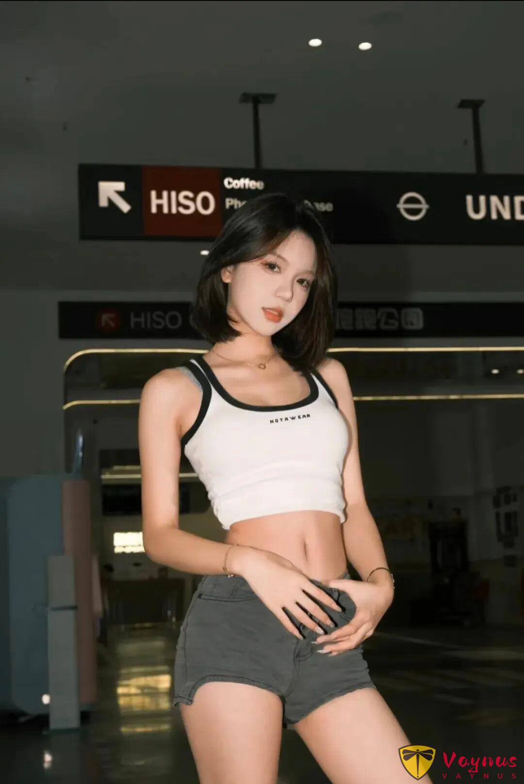 9个拍照姿势,漂亮又性感,赶快拍起来吧!