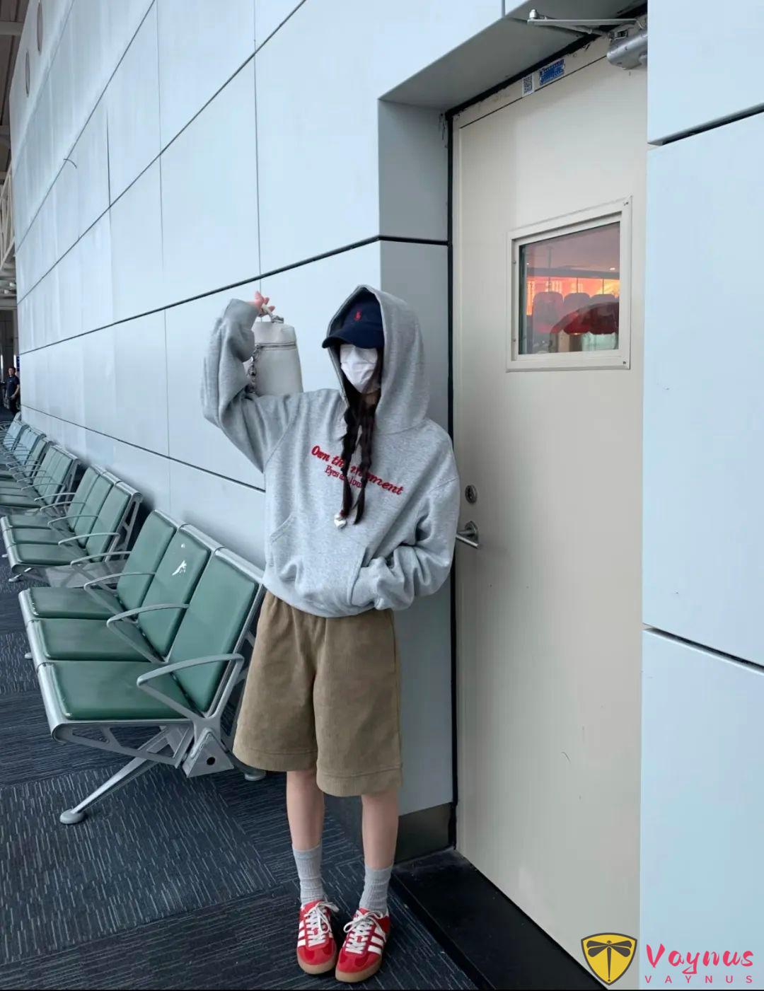灰色连帽卫衣怎么搭