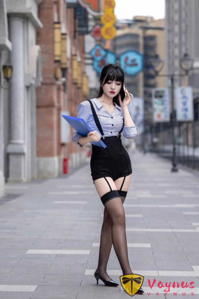 9个海妖风街拍姿势，又纯又坏，拿捏致命吸引力氛围感