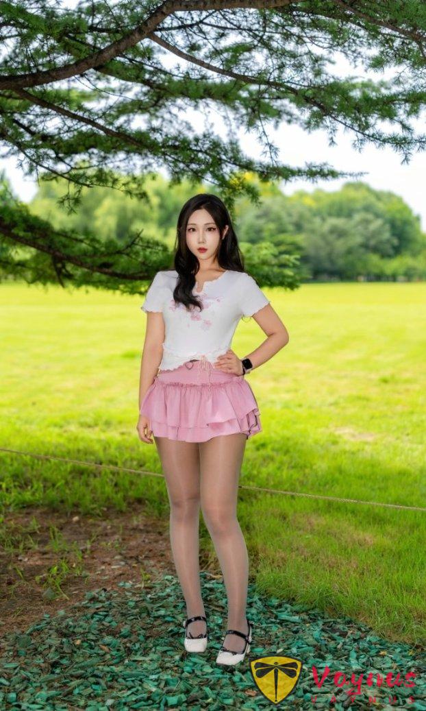 微胖女孩拍照，9個自信姿勢！告別身材焦慮，讓你又甜又辣，閃閃發光