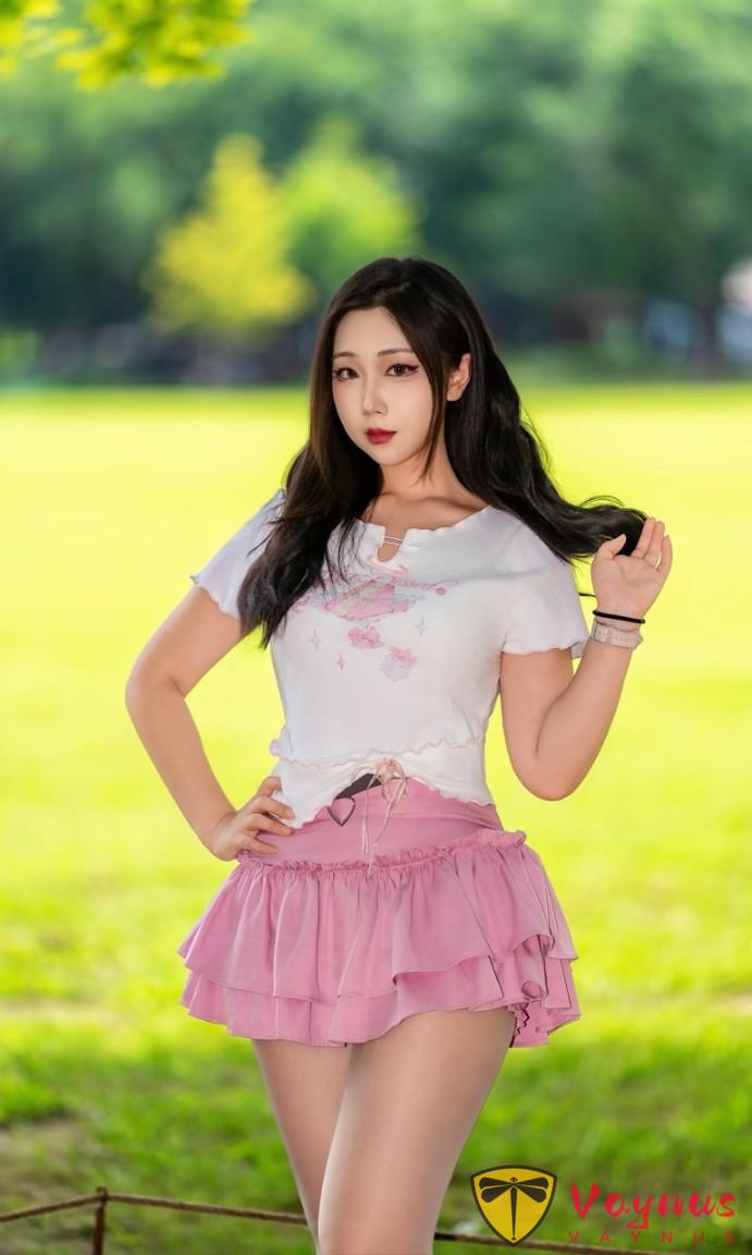 微胖女孩拍照，9個自信姿勢！告別身材焦慮，讓你又甜又辣，閃閃發光