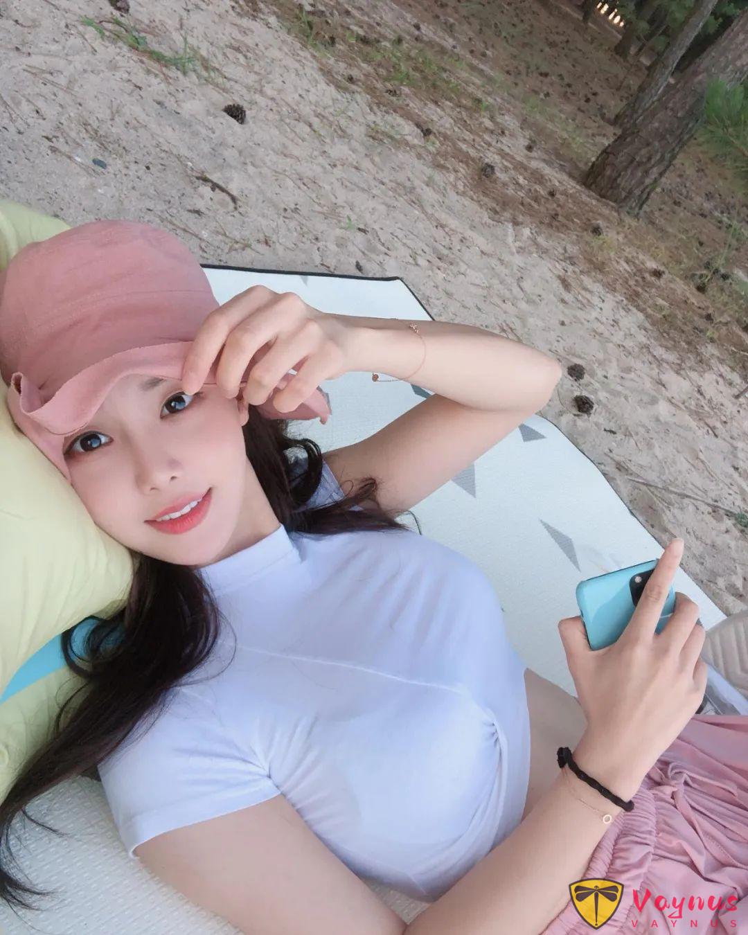 知性优雅，又俏皮可爱！极品韩妹，撩人心弦，美得让人心动