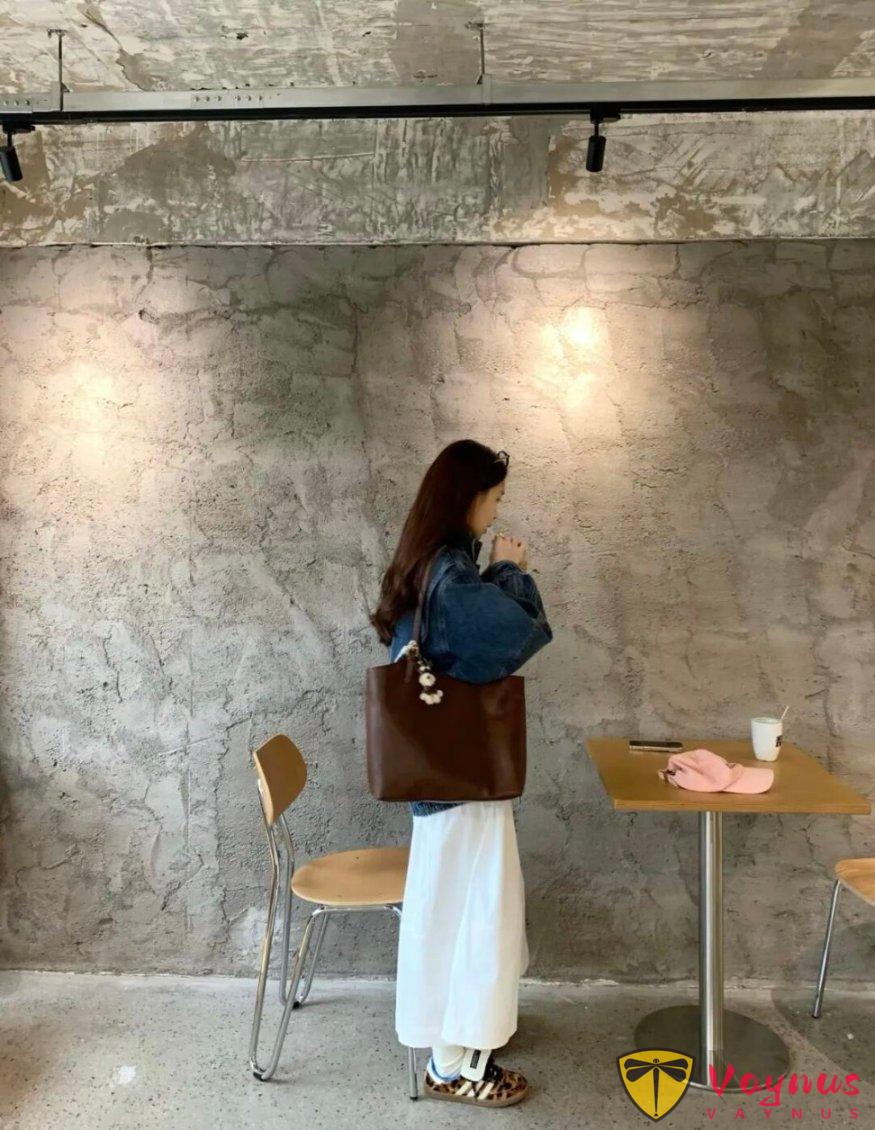 牛仔外套+白裙子