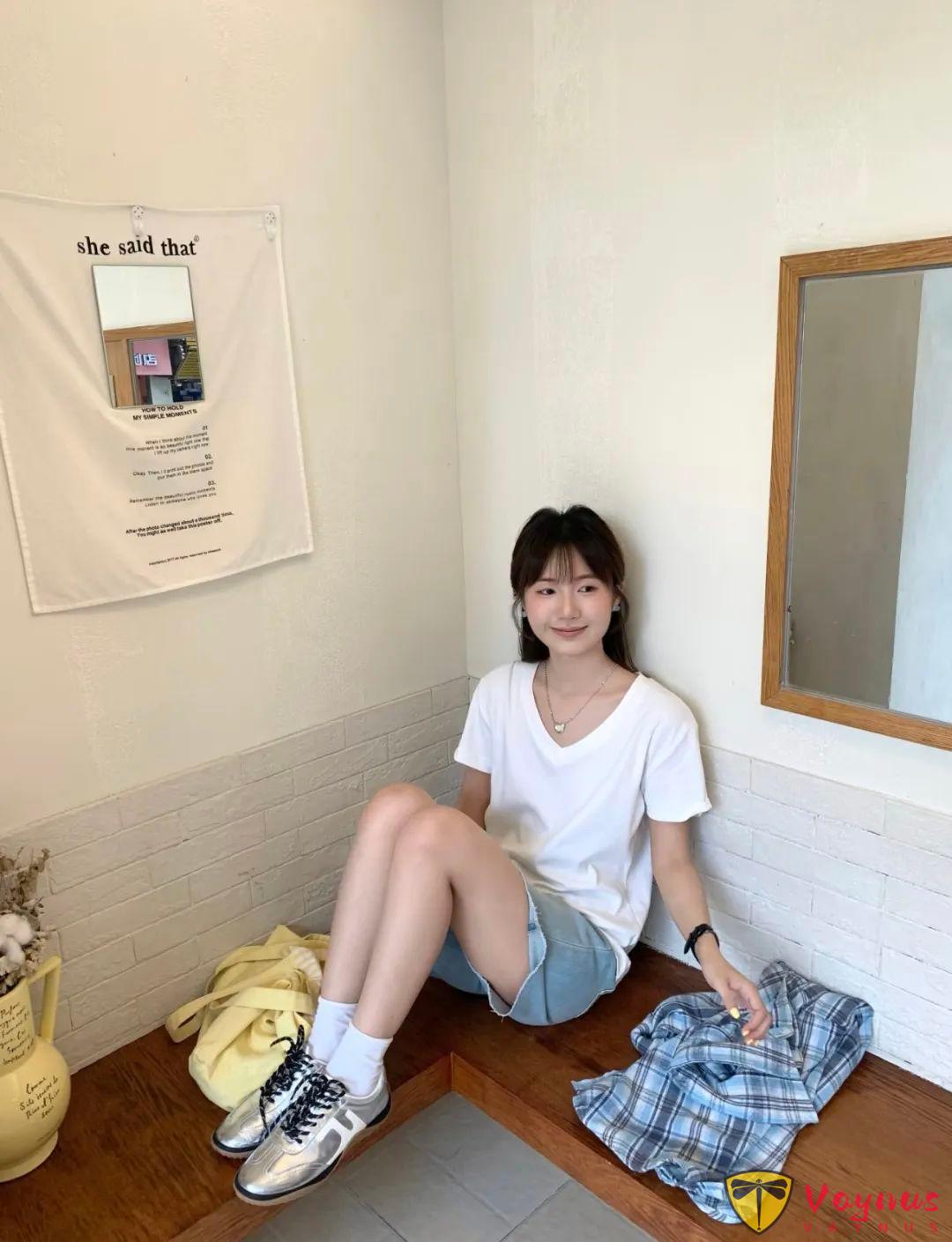 蓝色格子衬衫穿搭灵感