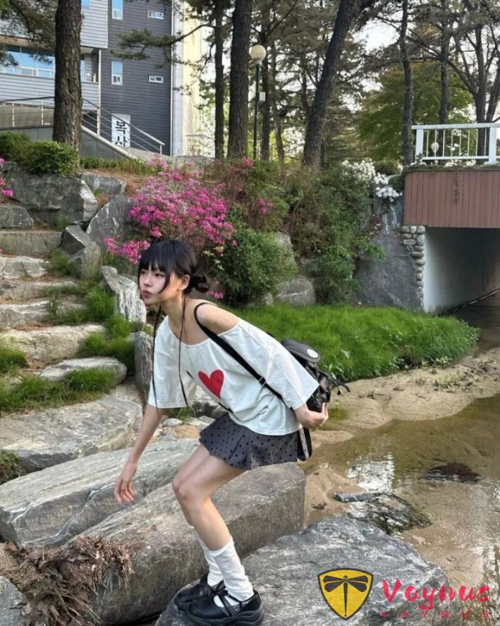 ins博主的俏皮短裙穿搭