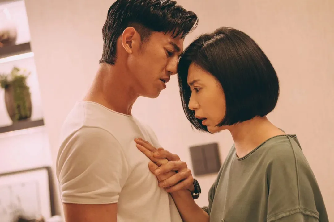 又挖到一部由Netflix出品的寶藏家庭臺劇《媽，別鬧了！》！這劇意外的好看！