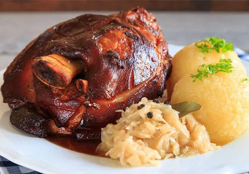 大口吃肉的豪迈！来看看德国特色美食！