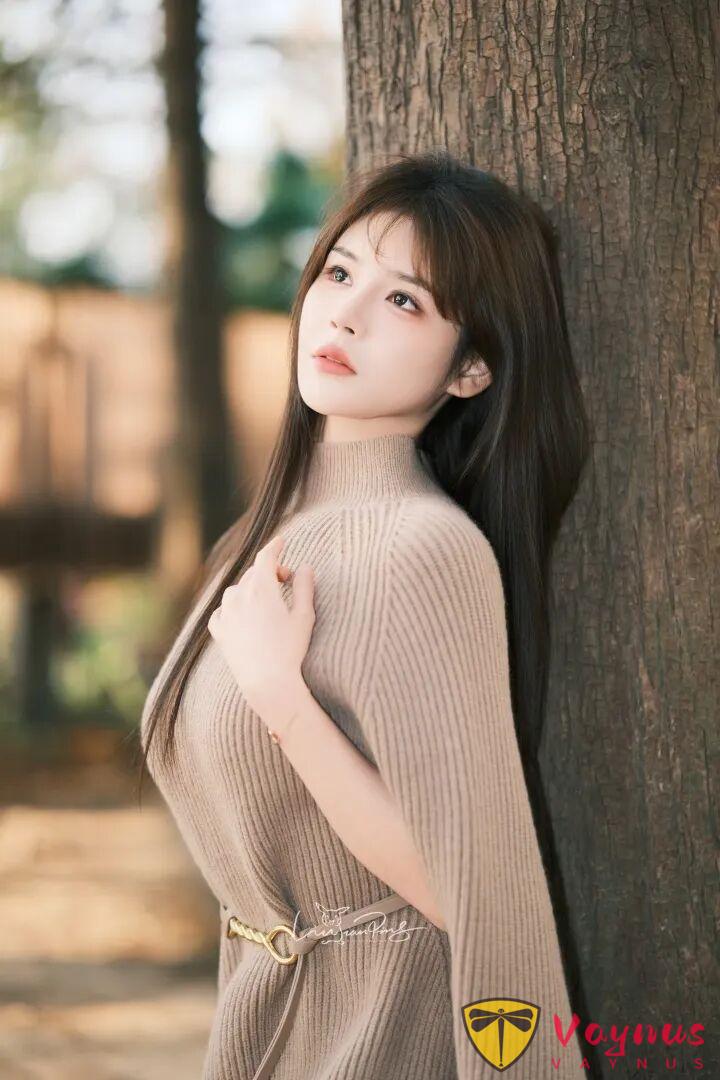 冬天穿毛衣，学几个户外拍照姿势，简约大气不落俗，慵懒随性显气质