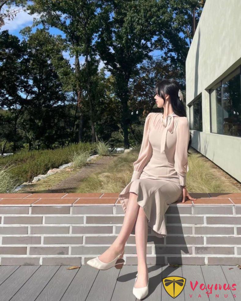 韩国极品女神！凹凸有致，身材和眼睛有点夸张了