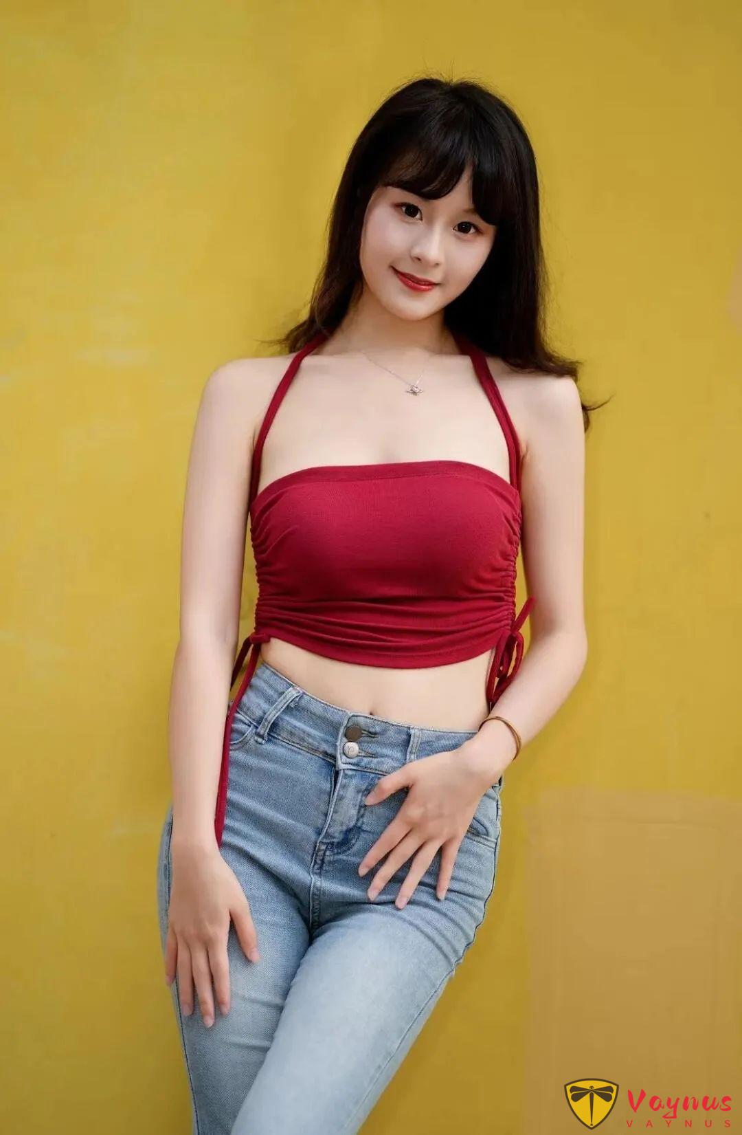 红吊带穿搭，9个精选动作简单又上镜，气质拉满，自然甜美又氛围感爆棚，轻松拍出生活大片
