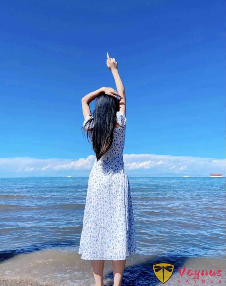 学会这几个拍照姿势，海边随意出片，让你告别游客照，拍出赞爆朋友圈的氛围感大片