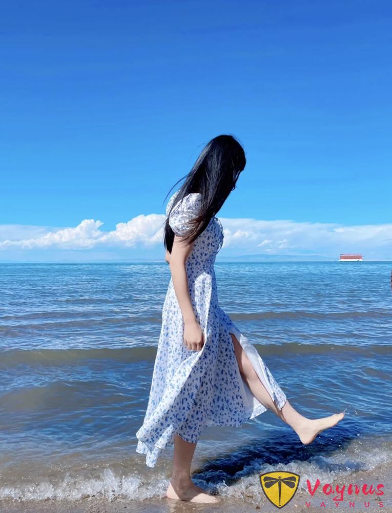 学会这几个拍照姿势，海边随意出片，让你告别游客照，拍出赞爆朋友圈的氛围感大片