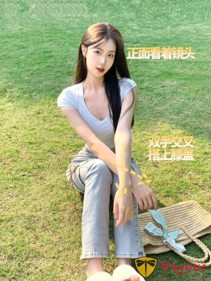 牛仔裤必学的9个万能动作，阳光自然又舒服，拍出青春感拉满的你