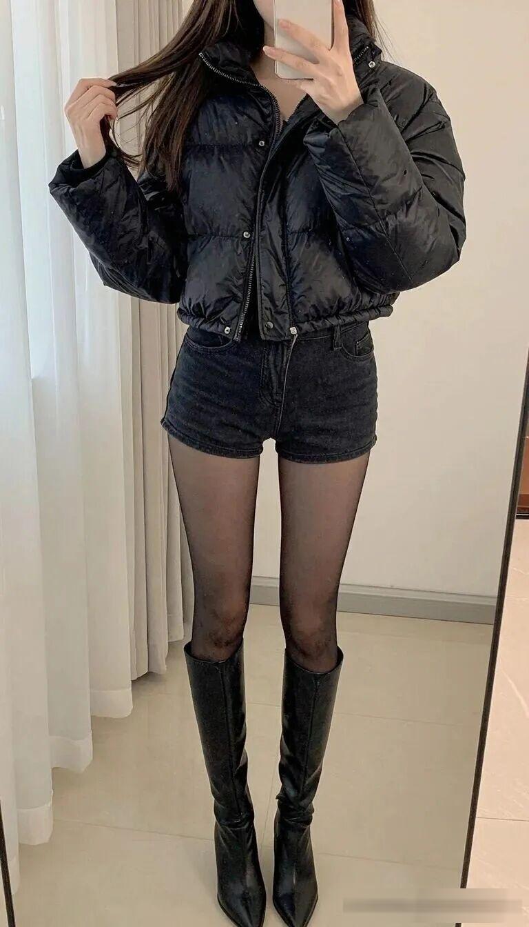 秋冬季最适合短裤的穿法,上重下轻该如何搭配?