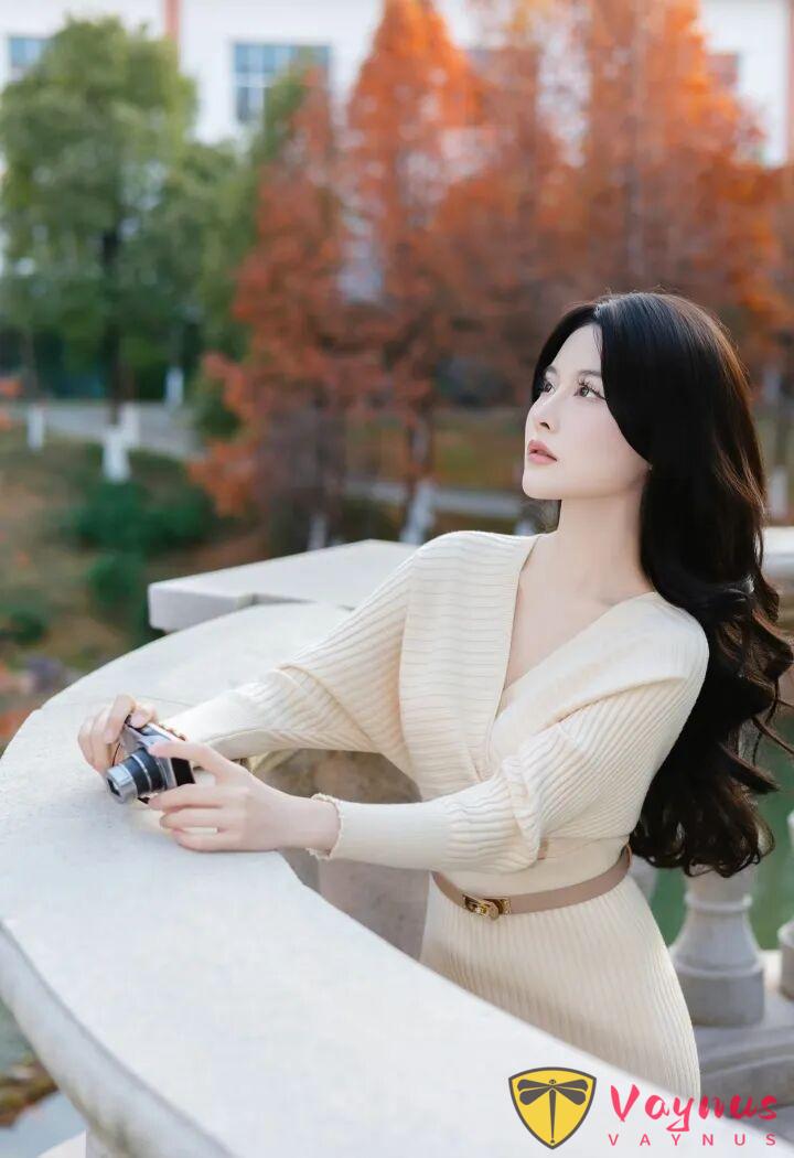 9个温柔针织裙拍照姿势，显瘦遮肉又有气质，路人也能拍出女神感