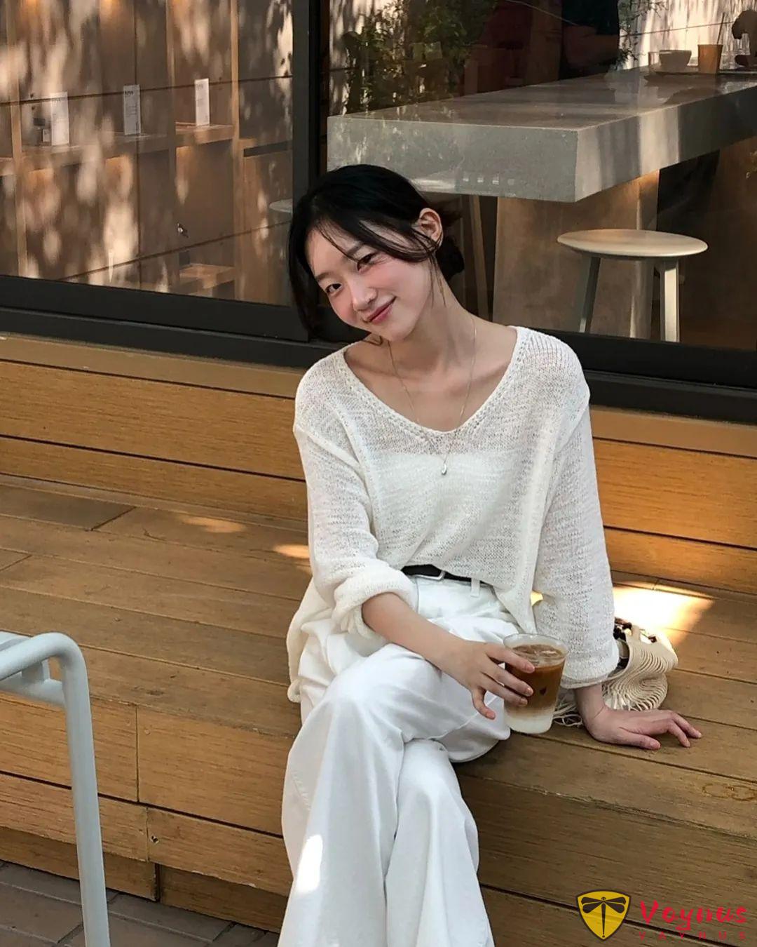 夏日亚麻针织的穿搭灵感