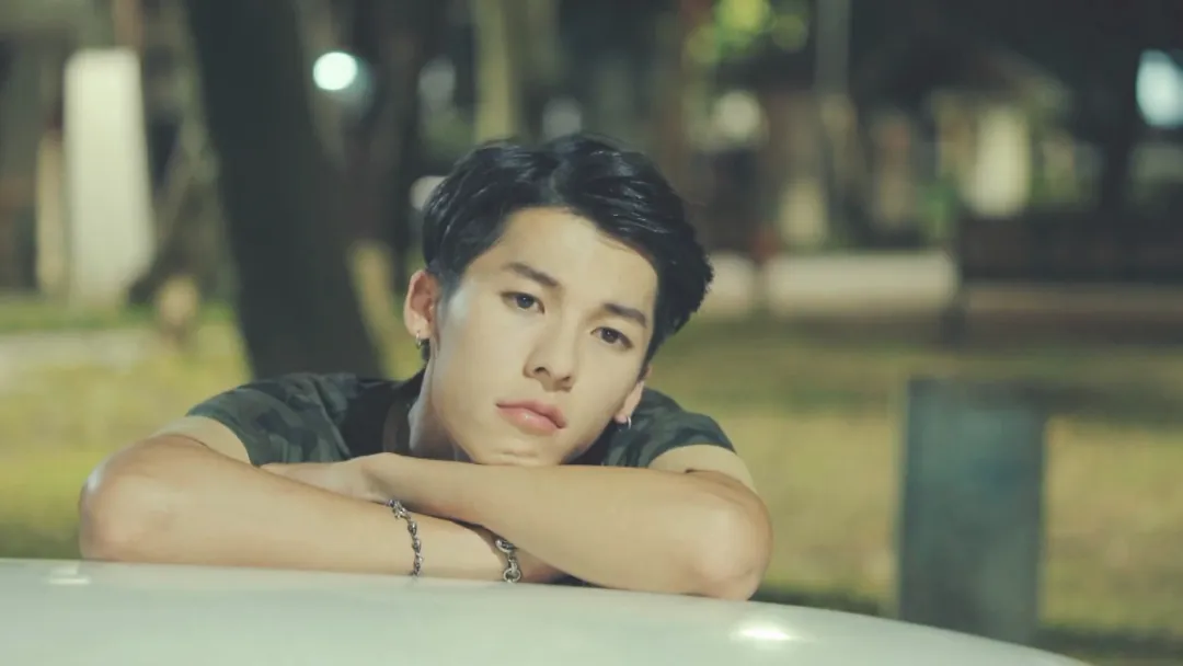 許光漢和吳慷仁兩大男神加持，大膽辛辣劇情臺劇《戀愛沙塵暴》不容錯過！