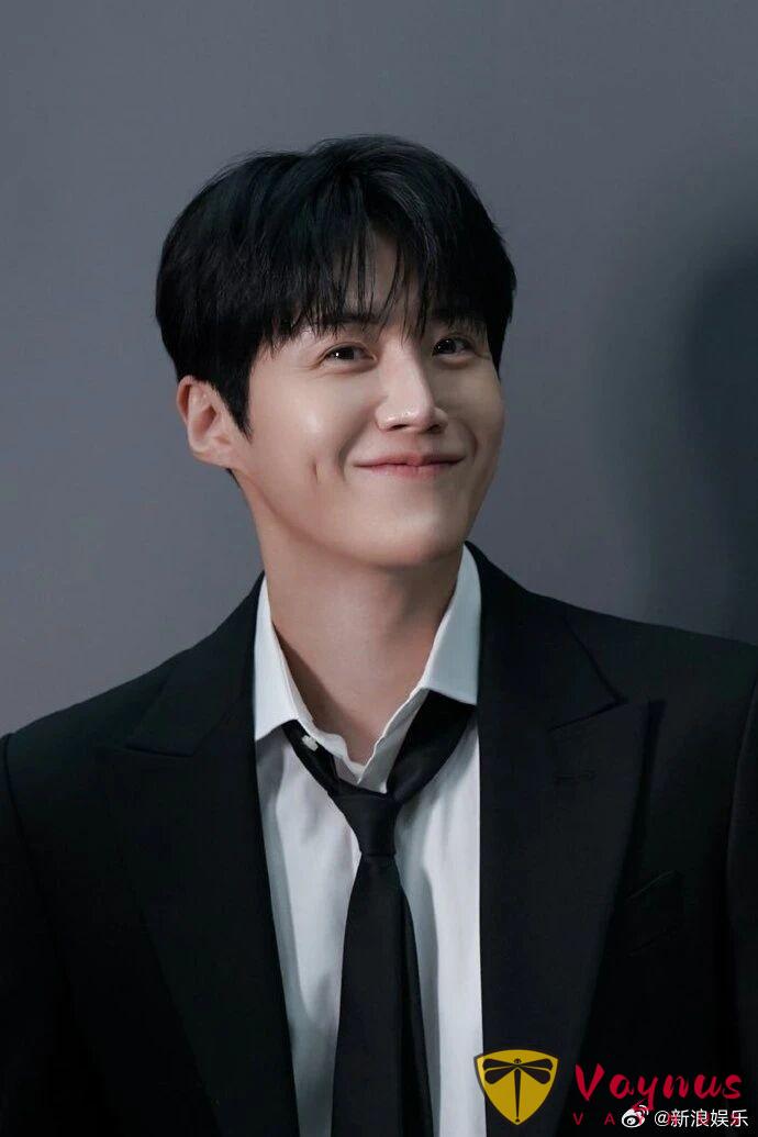 金宣虎拍戏起反应？Jennie不理解收集小卡？具俊晔返韩？河正宇车贞媛恋情？李泰容演唱会取消？