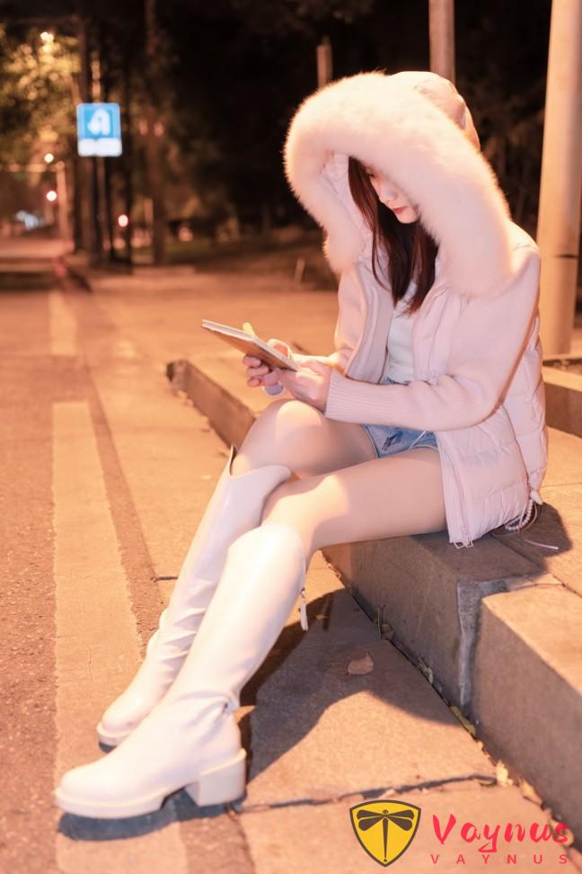 冬天穿羽绒服,9个拍照姿势,软糯可爱、显瘦保暖,谁能不爱呀