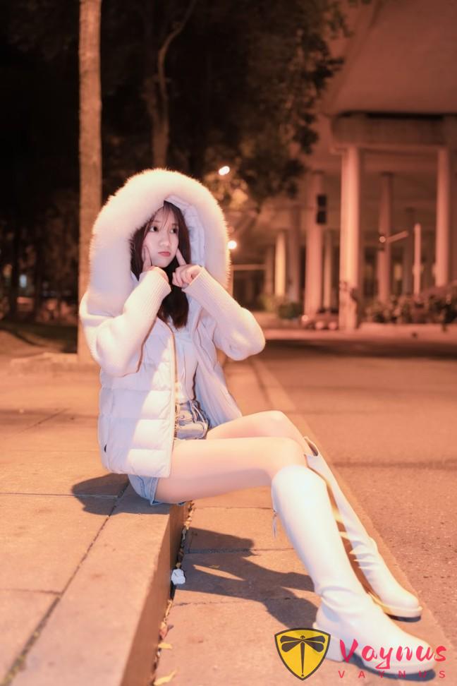 冬天穿羽绒服,9个拍照姿势,软糯可爱、显瘦保暖,谁能不爱呀