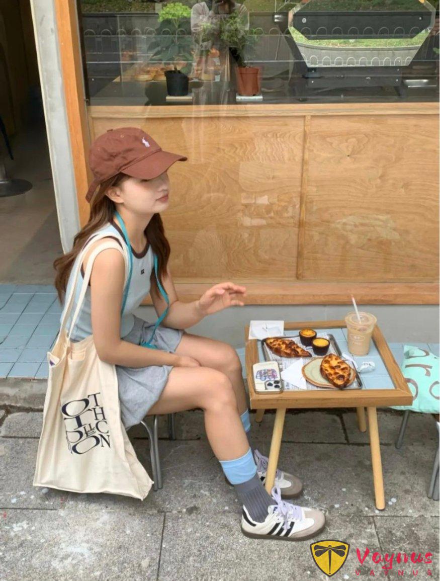 松弛可爱的少女穿搭