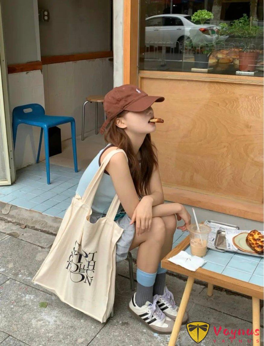 松弛可爱的少女穿搭
