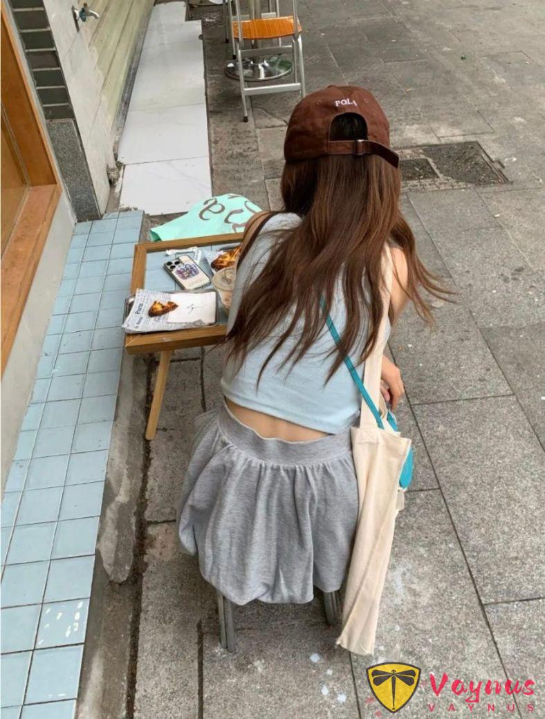 松弛可爱的少女穿搭