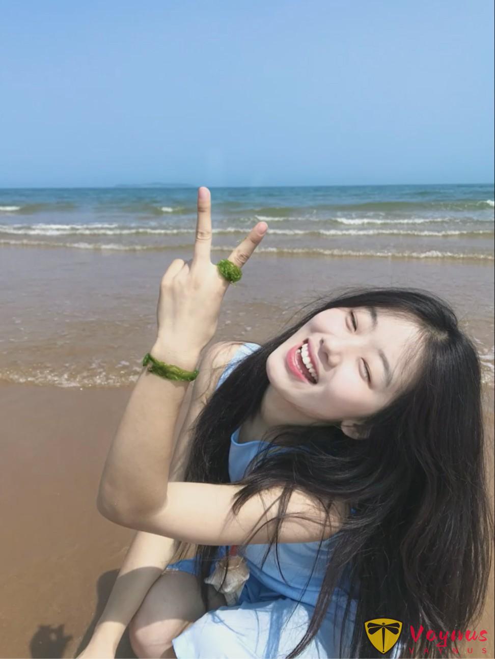 来学一些夏日海边旅行拍照姿势！谁拍谁漂亮出片！