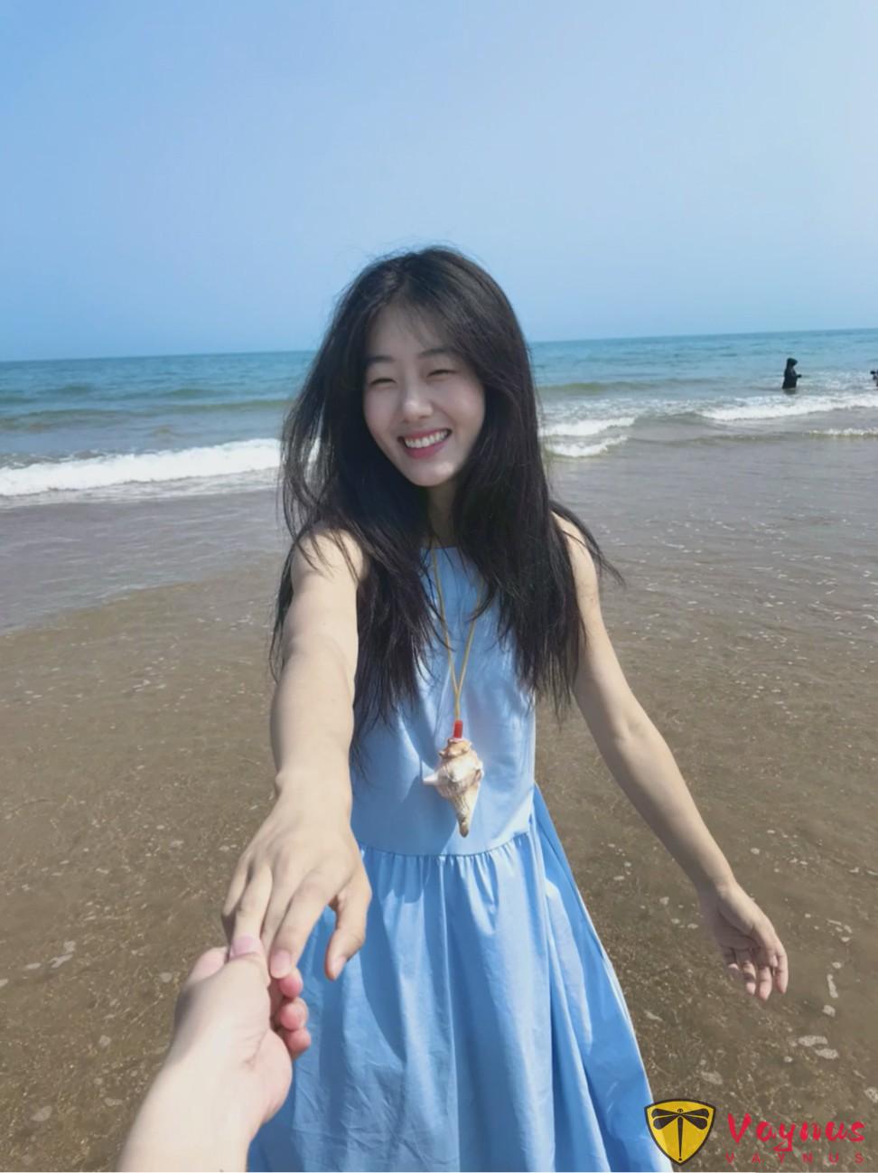 来学一些夏日海边旅行拍照姿势！谁拍谁漂亮出片！
