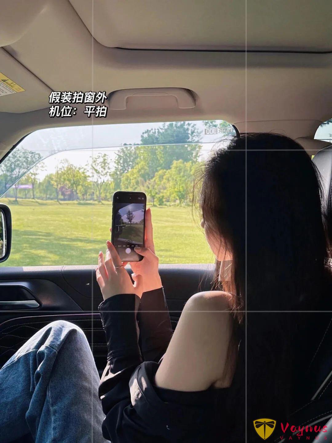车内坐姿6个万能拍法，拍出光影感，安静又干净，怎么拍都像电影镜头
