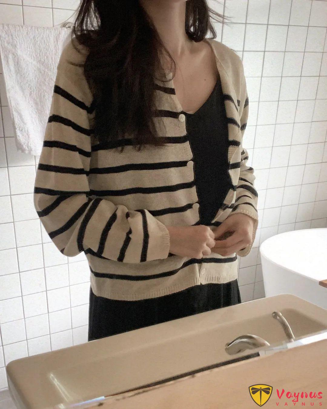 亚麻条纹开衫的穿搭灵感