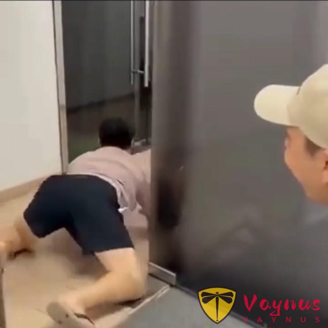 高管與網紅女下屬,6分鐘辦公室“激戰”影片曝光!叫聲很高亢!