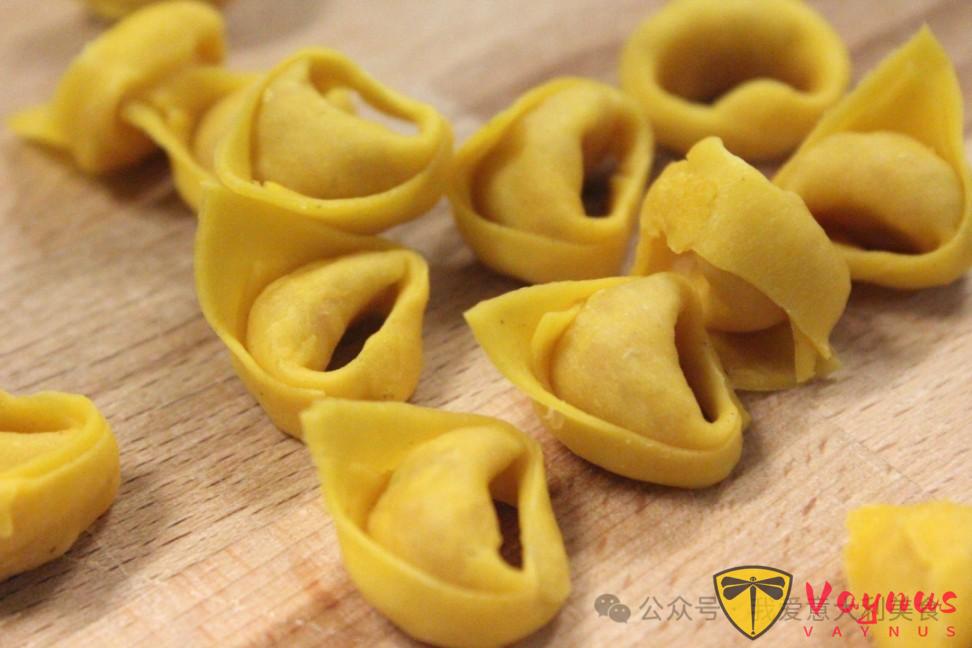 Ravioli和Tortelloni究竟有什么区别？一次看懂两大意式包馅面食